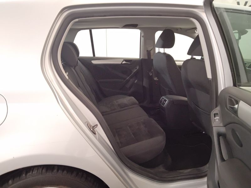 GuidiCar - VOLKSWAGEN Golf 2011 Golf 2.0 tdi Highline 140cv 5p Usato