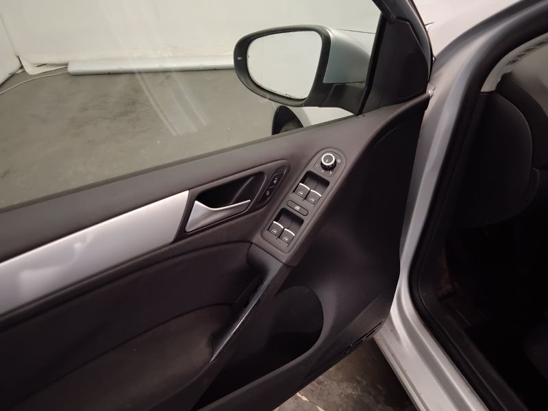 GuidiCar - VOLKSWAGEN Golf 2011 Golf 2.0 tdi Highline 140cv 5p Usato