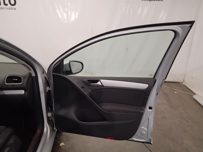 GuidiCar - VOLKSWAGEN Golf 2011 Golf 2.0 tdi Highline 140cv 5p Usato