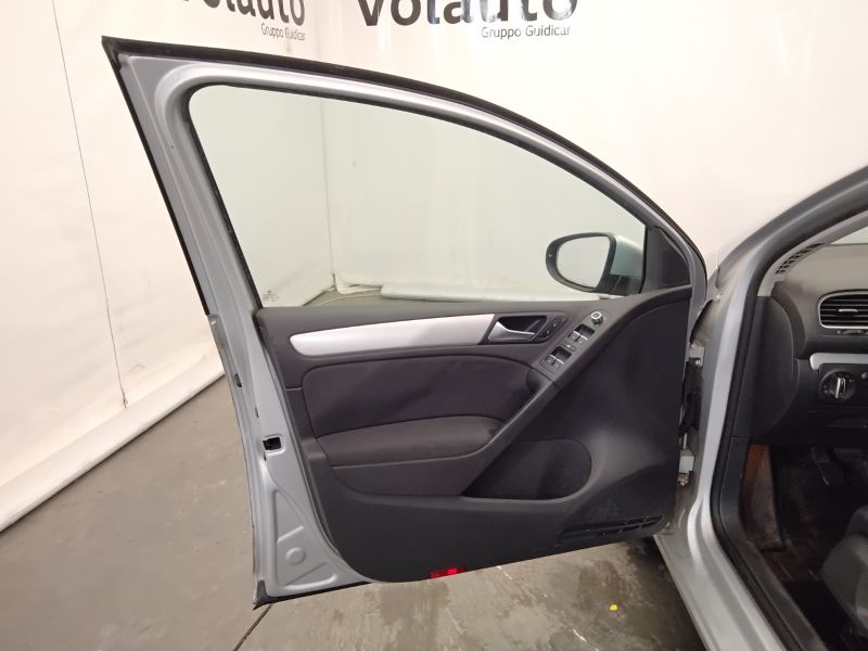 GuidiCar - VOLKSWAGEN Golf 2011 Golf 2.0 tdi Highline 140cv 5p Usato