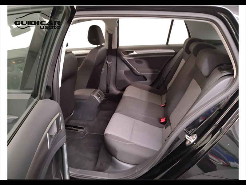 GuidiCar - VOLKSWAGEN Golf 2016 Golf 1.2 tsi Trendline 85cv 5p E6 Usato