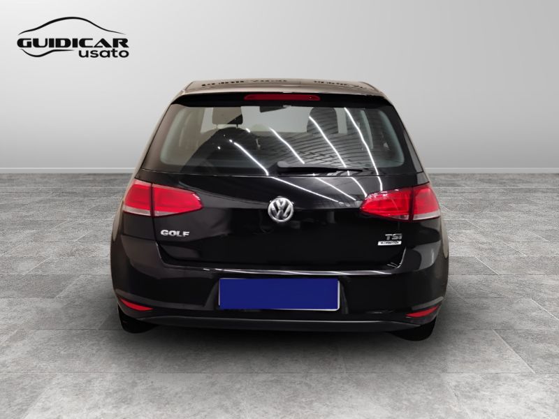 GuidiCar - VOLKSWAGEN Golf 2016 Golf 1.2 tsi Trendline 85cv 5p E6 Usato