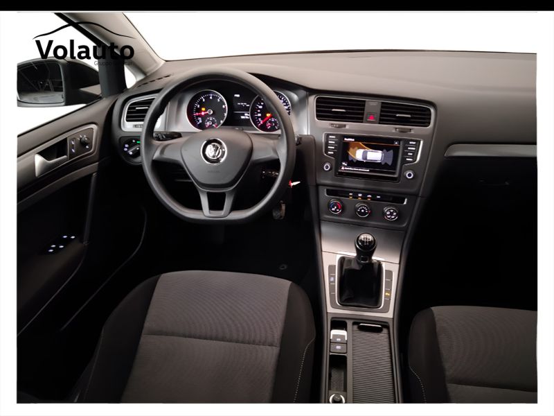GuidiCar - VOLKSWAGEN Golf 2016 Golf 1.2 tsi Trendline 85cv 5p E6 Usato