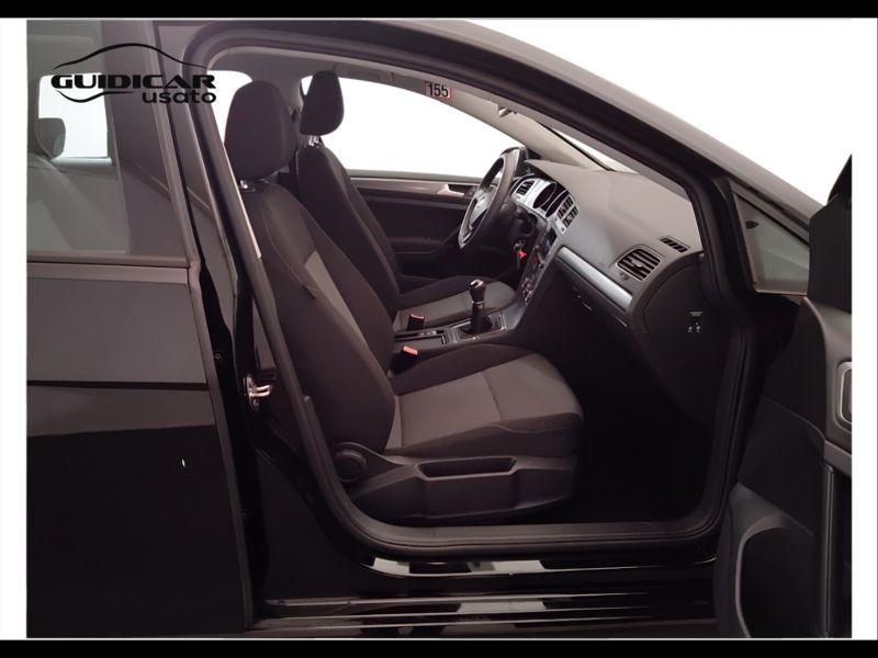 GuidiCar - VOLKSWAGEN Golf 2016 Golf 1.2 tsi Trendline 85cv 5p E6 Usato