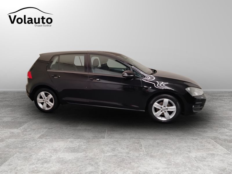 GuidiCar - VOLKSWAGEN Golf 2016 Golf 1.2 tsi Trendline 85cv 5p E6 Usato