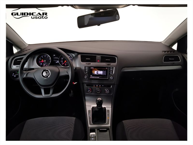 GuidiCar - VOLKSWAGEN Golf 2016 Golf 1.2 tsi Trendline 85cv 5p E6 Usato