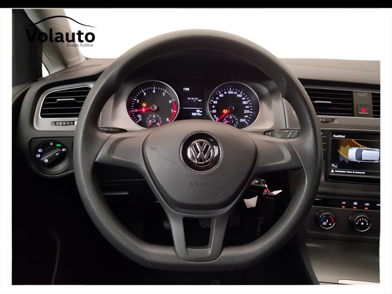 GuidiCar - VOLKSWAGEN Golf 2016 Golf 1.2 tsi Trendline 85cv 5p E6 Usato