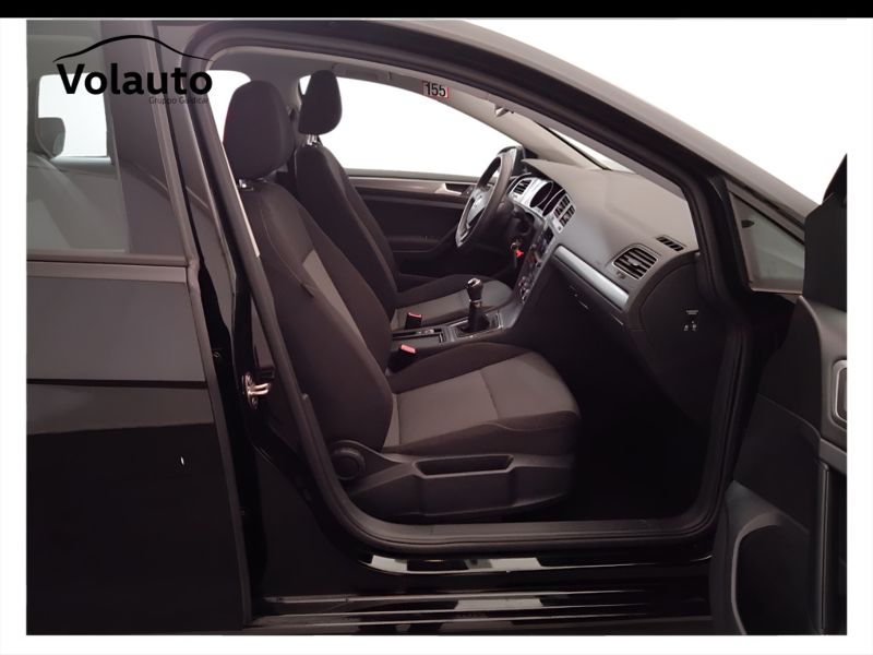 GuidiCar - VOLKSWAGEN Golf 2016 Golf 1.2 tsi Trendline 85cv 5p E6 Usato