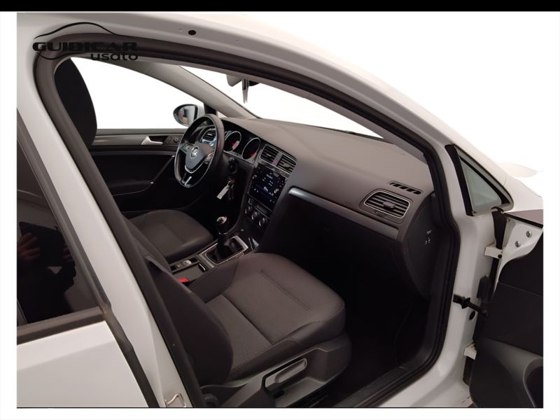 GuidiCar - VOLKSWAGEN Golf 2019 Golf 5p 1.0 tsi Business 115cv Usato