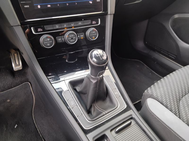 GuidiCar - VOLKSWAGEN Golf 2019 Golf 5p 1.0 tsi Business 115cv Usato