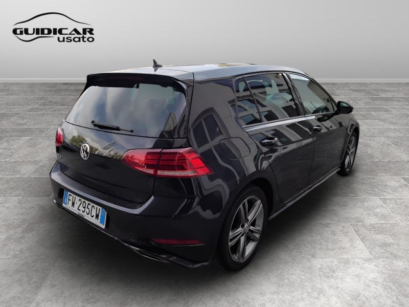 GuidiCar - VOLKSWAGEN Golf 2019 Golf 5p 1.0 tsi Business 115cv Usato
