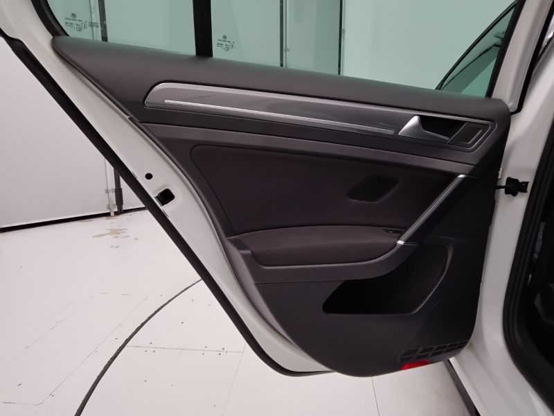 GuidiCar - VOLKSWAGEN Golf 2019 Golf 5p 1.0 tsi Sport 115cv Usato