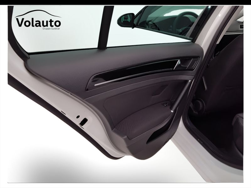 GuidiCar - VOLKSWAGEN Golf 2019 Golf 5p 1.5 tgi Executive 130cv dsg Usato