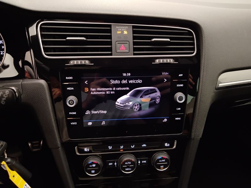 GuidiCar - VOLKSWAGEN Golf 2018 Golf 5p 1.5 tsi Sport 150cv Usato