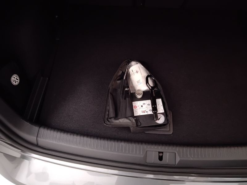 GuidiCar - VOLKSWAGEN Golf 2018 Golf 5p 1.5 tsi Sport 150cv Usato