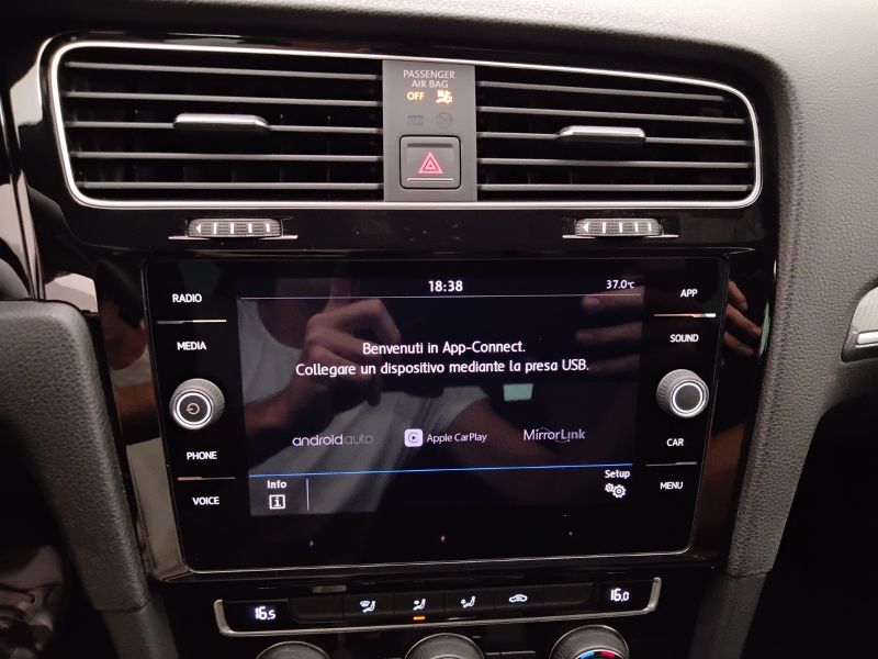 GuidiCar - VOLKSWAGEN Golf 2018 Golf 5p 1.5 tsi Sport 150cv Usato