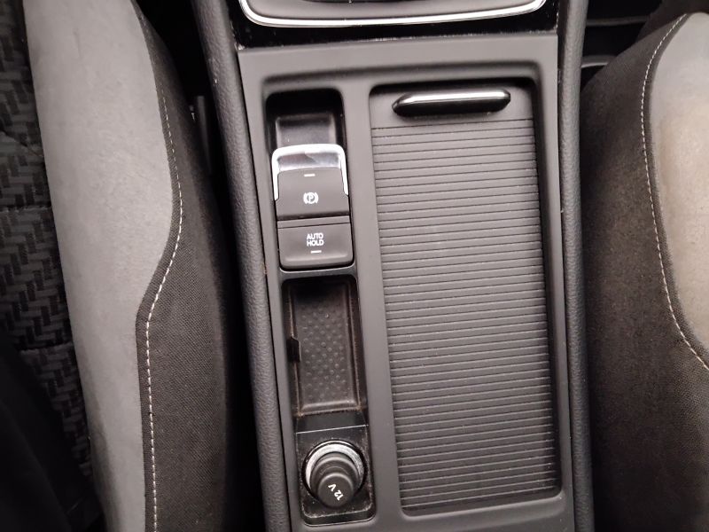 GuidiCar - VOLKSWAGEN Golf 2018 Golf 5p 1.5 tsi Sport 150cv Usato