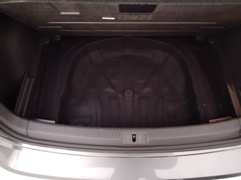 GuidiCar - VOLKSWAGEN Golf 2018 Golf 5p 1.5 tsi Sport 150cv Usato