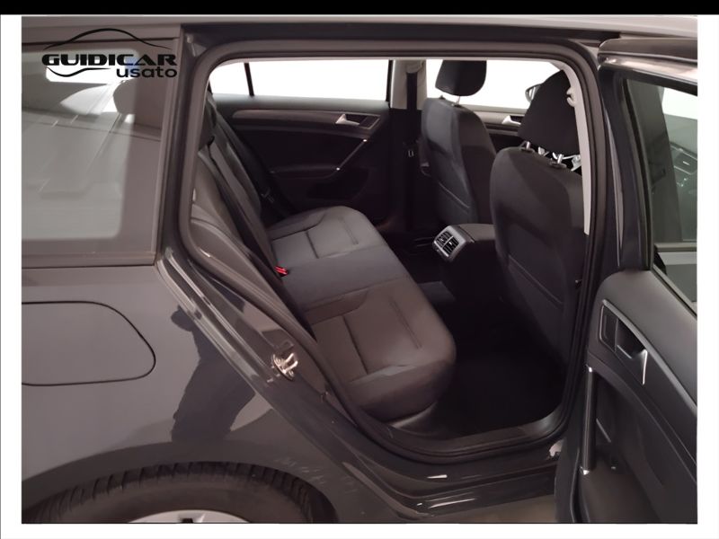 GuidiCar - VOLKSWAGEN Golf 2020 Golf Variant 1.5 tgi Business 130cv dsg Usato
