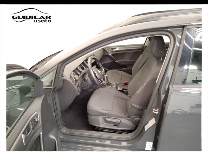 GuidiCar - VOLKSWAGEN Golf 2020 Golf Variant 1.5 tgi Business 130cv dsg Usato