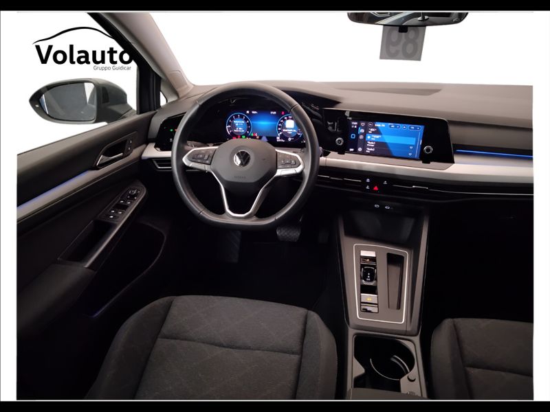 GuidiCar - VOLKSWAGEN Golf 2021 Golf Variant 1.0 etsi evo Life 110cv dsg Usato