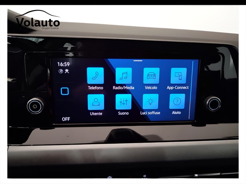 GuidiCar - VOLKSWAGEN Golf 2021 Golf Variant 1.0 etsi evo Life 110cv dsg Usato