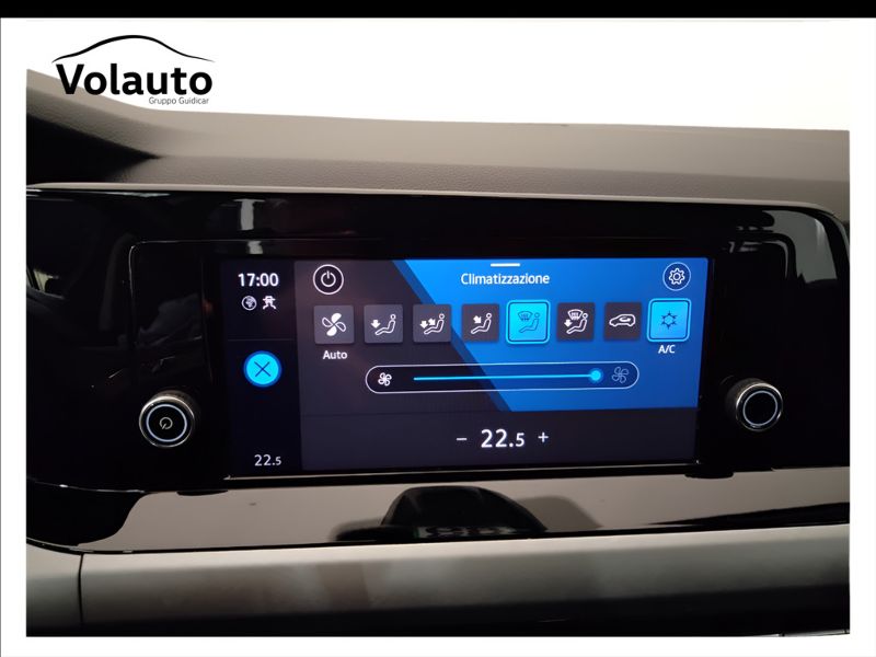 GuidiCar - VOLKSWAGEN Golf 2021 Golf Variant 1.0 etsi evo Life 110cv dsg Usato