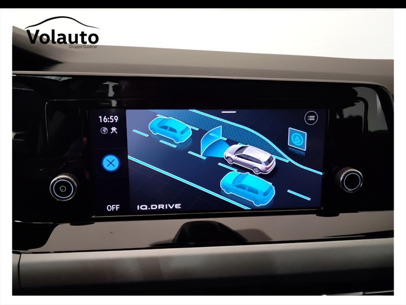 GuidiCar - VOLKSWAGEN Golf 2021 Golf Variant 1.0 etsi evo Life 110cv dsg Usato
