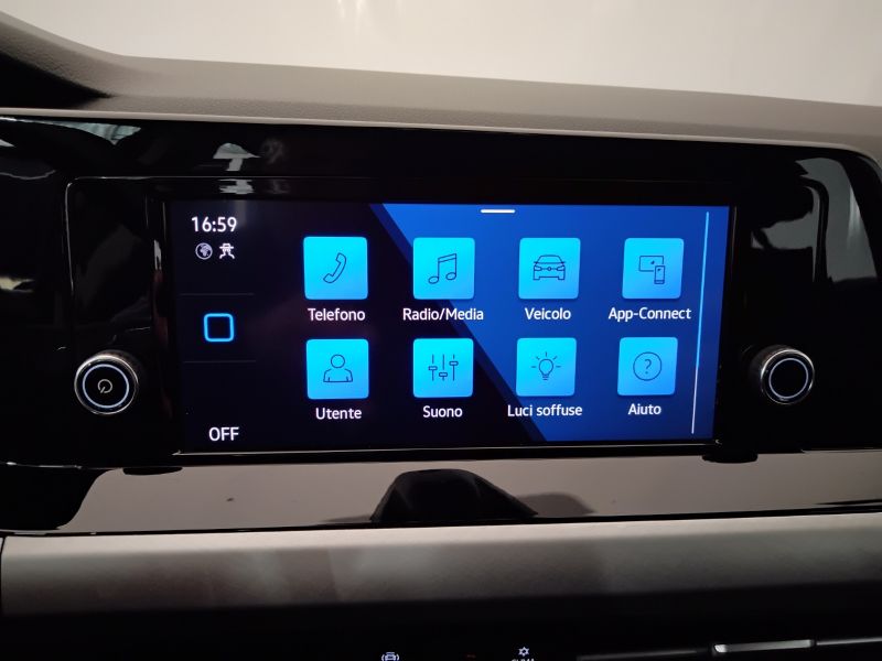 GuidiCar - VOLKSWAGEN Golf 2021 Golf Variant 1.0 etsi evo Life 110cv dsg Usato
