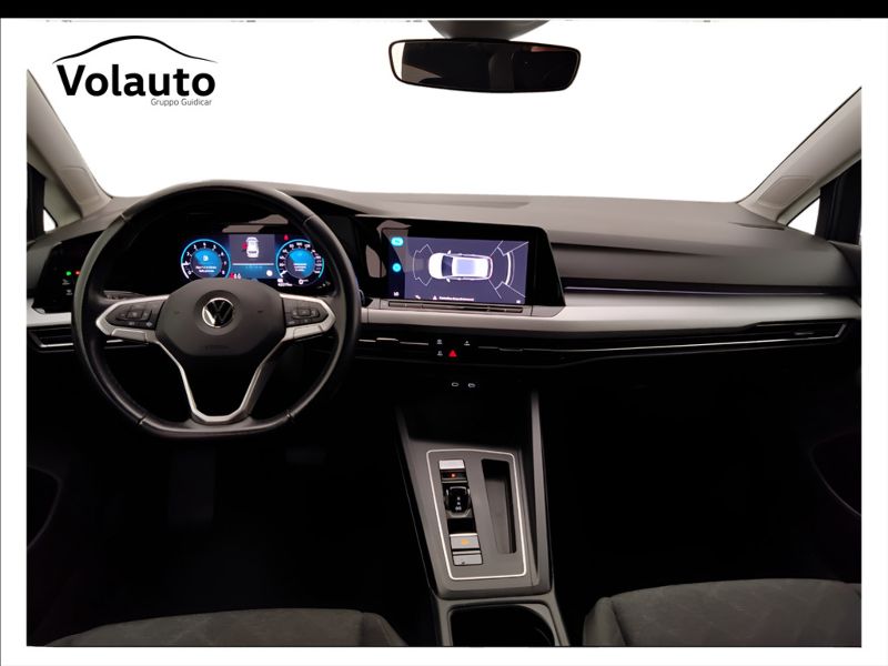 GuidiCar - VOLKSWAGEN Golf 2021 Golf Variant 1.0 etsi evo Life 110cv dsg Usato