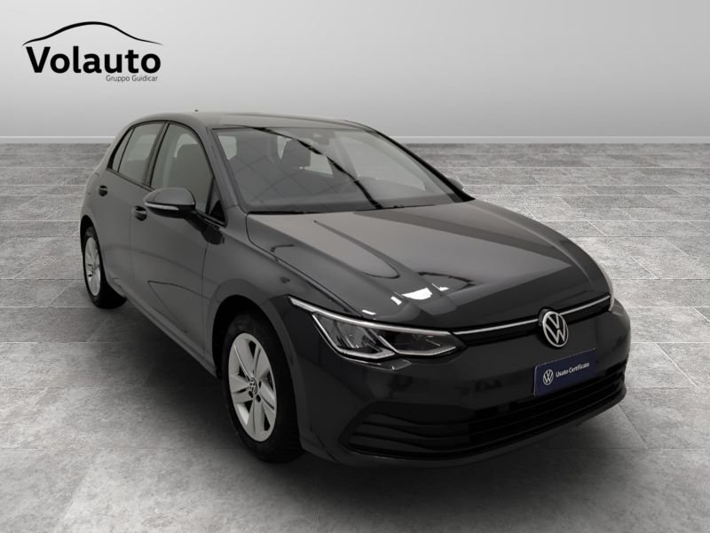 GuidiCar - VOLKSWAGEN Golf 2021 Golf 1.0 etsi evo Life 110cv dsg Usato