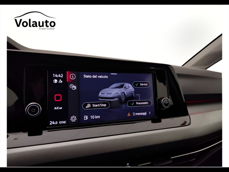 GuidiCar - VOLKSWAGEN Golf 2021 Golf 1.0 etsi evo Life 110cv dsg Usato