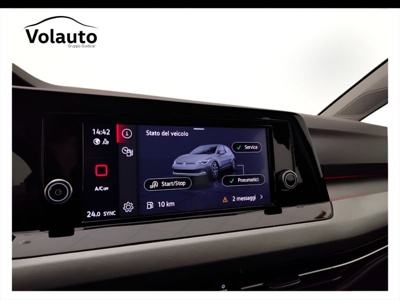 GuidiCar - VOLKSWAGEN Golf 2021 Golf 1.0 etsi evo Life 110cv dsg Usato