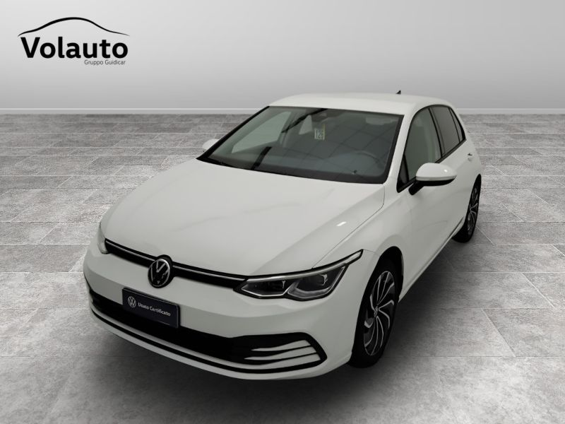 GuidiCar - VOLKSWAGEN Golf 2021 Golf 1.0 etsi evo Life 110cv dsg Usato