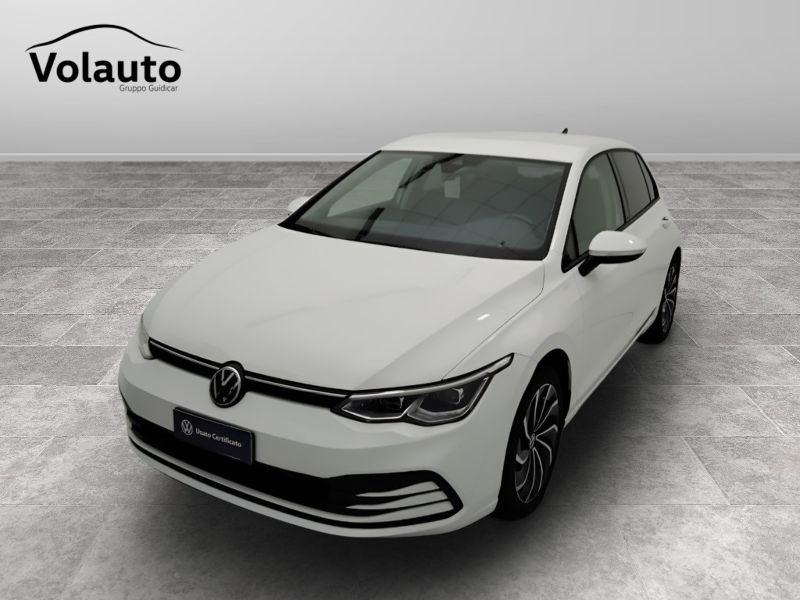 GuidiCar - VOLKSWAGEN Golf 2021 Golf 1.0 etsi evo Life 110cv dsg Usato