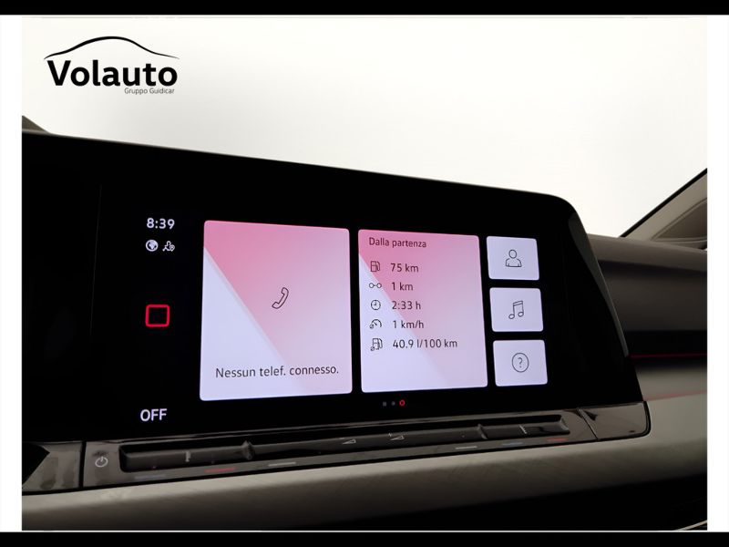 GuidiCar - VOLKSWAGEN Golf 2021 Golf 1.0 etsi evo Life 110cv dsg Usato