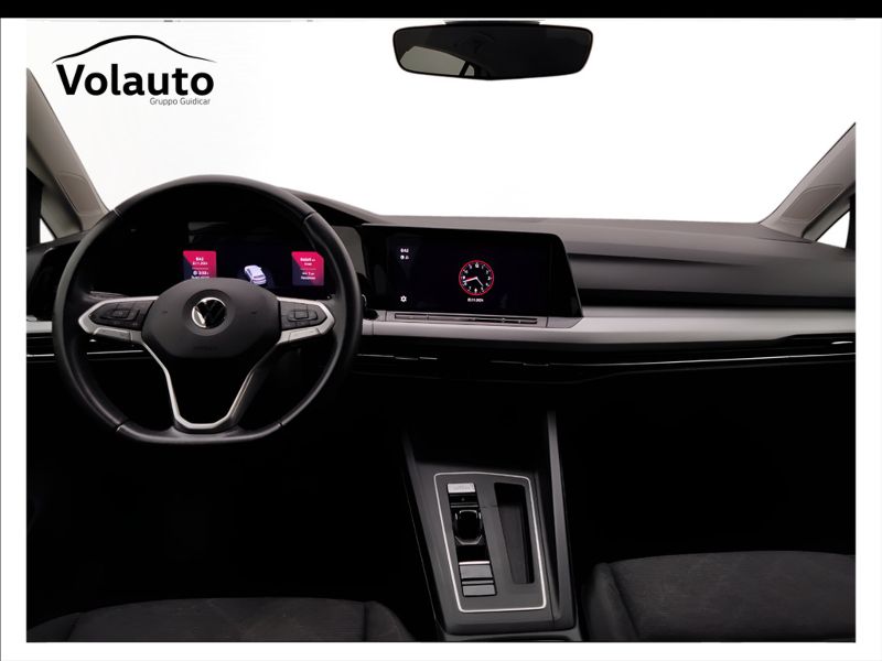 GuidiCar - VOLKSWAGEN Golf 2021 Golf 1.0 etsi evo Life 110cv dsg Usato