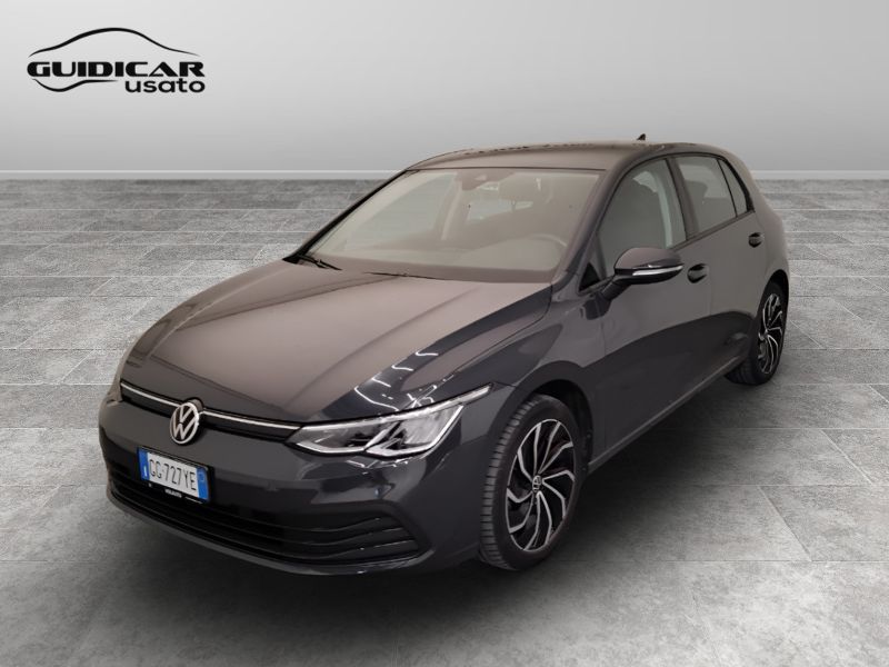 GuidiCar - VOLKSWAGEN Golf 2021 Golf 1.0 etsi evo Life 110cv dsg Usato