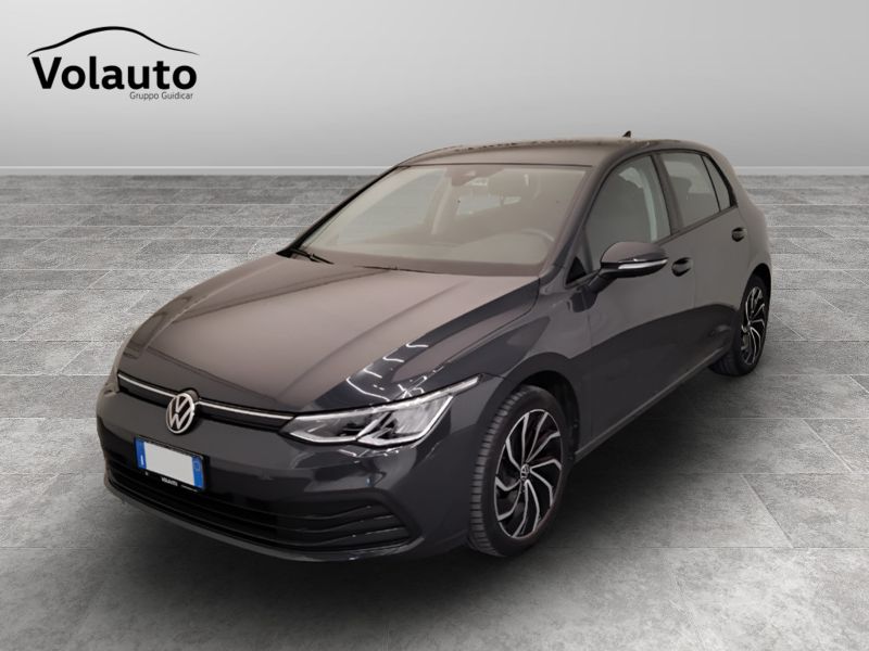 GuidiCar - VOLKSWAGEN Golf 2021 Golf 1.0 etsi evo Life 110cv dsg Usato