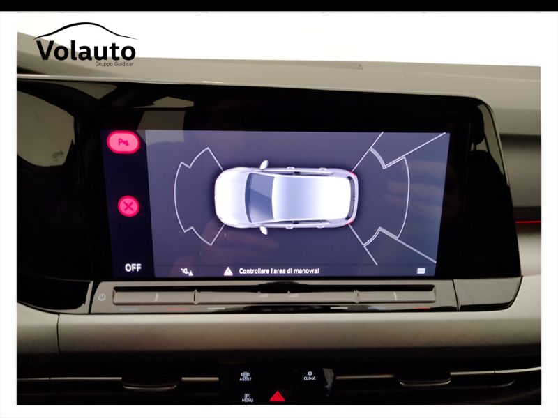 GuidiCar - VOLKSWAGEN Golf 2023 Golf 1.0 etsi evo Life 110cv dsg Usato