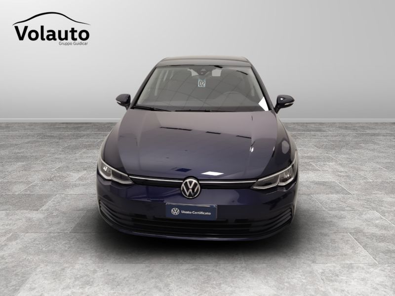 GuidiCar - VOLKSWAGEN Golf 2024 Golf 1.0 etsi evo Life 110cv dsg Usato