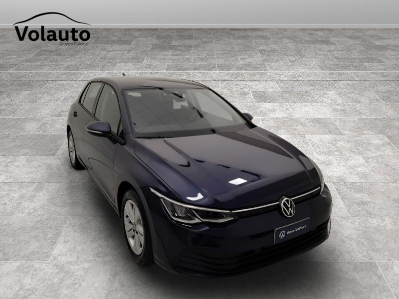 GuidiCar - VOLKSWAGEN Golf 2024 Golf 1.0 etsi evo Life 110cv dsg Usato