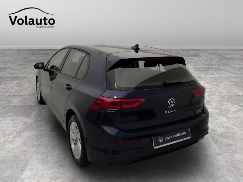 GuidiCar - VOLKSWAGEN Golf 2024 Golf 1.0 etsi evo Life 110cv dsg Usato