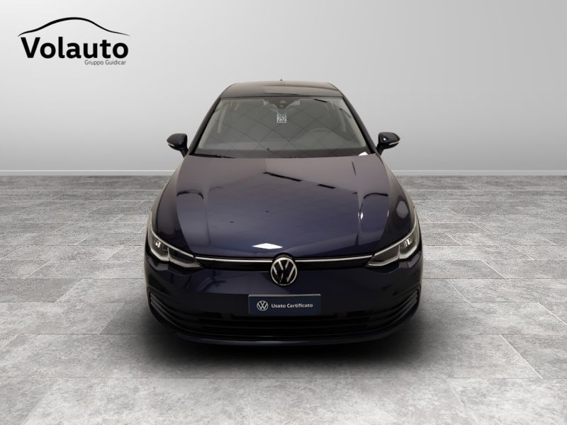 GuidiCar - VOLKSWAGEN Golf 2024 Golf 1.0 etsi evo Life 110cv dsg Usato