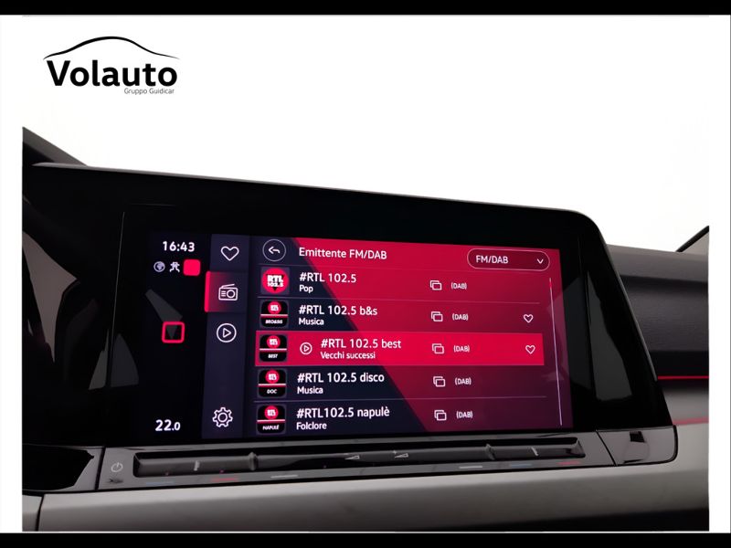GuidiCar - VOLKSWAGEN Golf 2024 Golf 1.0 etsi evo Life 110cv dsg Usato