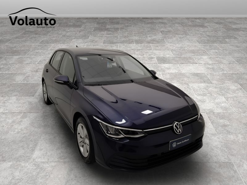 GuidiCar - VOLKSWAGEN Golf 2024 Golf 1.0 etsi evo Life 110cv dsg Usato