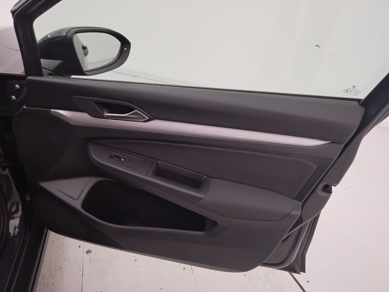 GuidiCar - VOLKSWAGEN Golf 2020 Golf 1.0 tsi evo Life 110cv Usato
