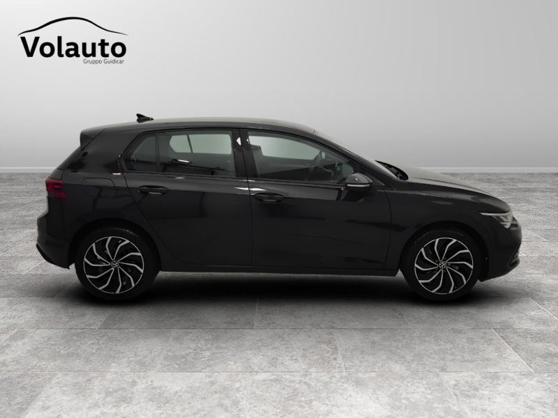 GuidiCar - VOLKSWAGEN Golf 2020 Golf 1.0 tsi evo Life 110cv Usato