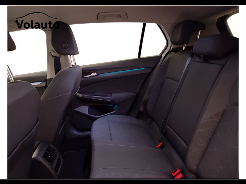 GuidiCar - VOLKSWAGEN Golf 2021 Golf 1.0 tsi evo Life 110cv Usato