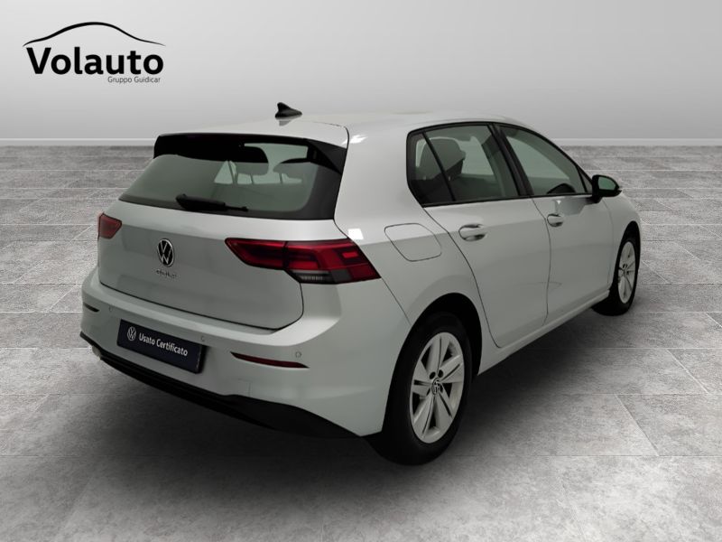 GuidiCar - VOLKSWAGEN Golf 2022 Golf 1.0 tsi evo Life 110cv Usato
